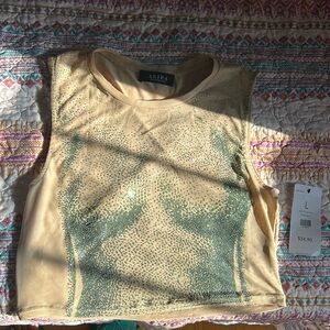 Akira top